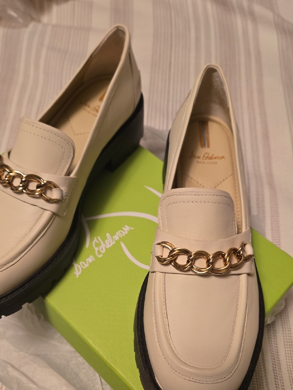 Sam Edelman Cream Leather Loafers with Gold Chain